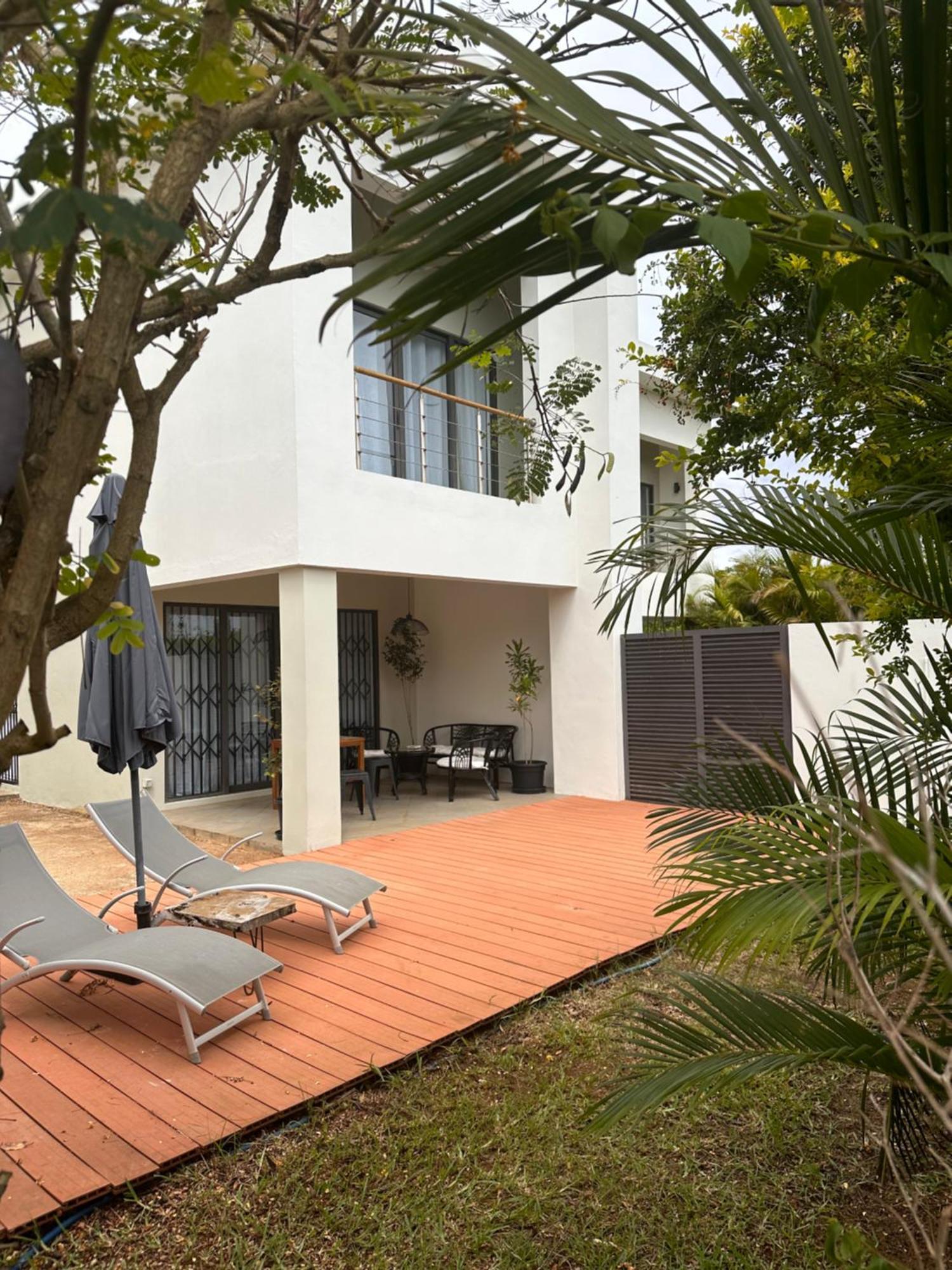 Modern Villa In Grand Bay - Short Walk To Beach Zewnętrze zdjęcie