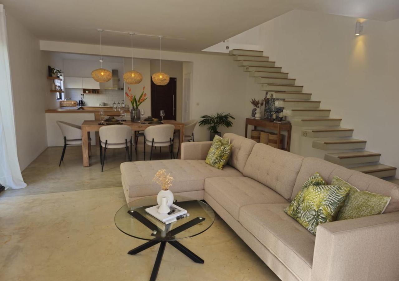 Modern Villa In Grand Bay - Short Walk To Beach Zewnętrze zdjęcie
