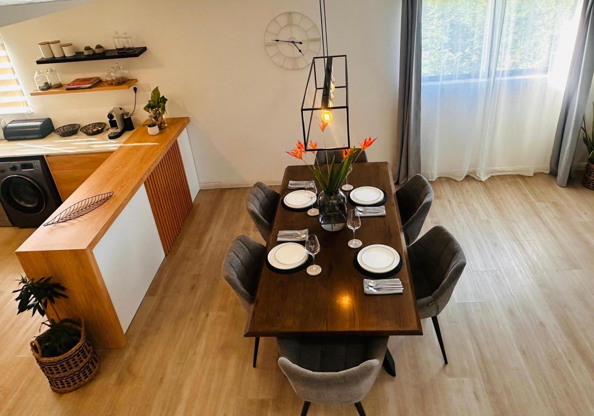 Modern Villa In Grand Bay - Short Walk To Beach Zewnętrze zdjęcie