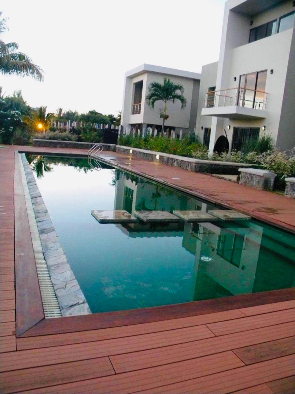 Modern Villa In Grand Bay - Short Walk To Beach Zewnętrze zdjęcie